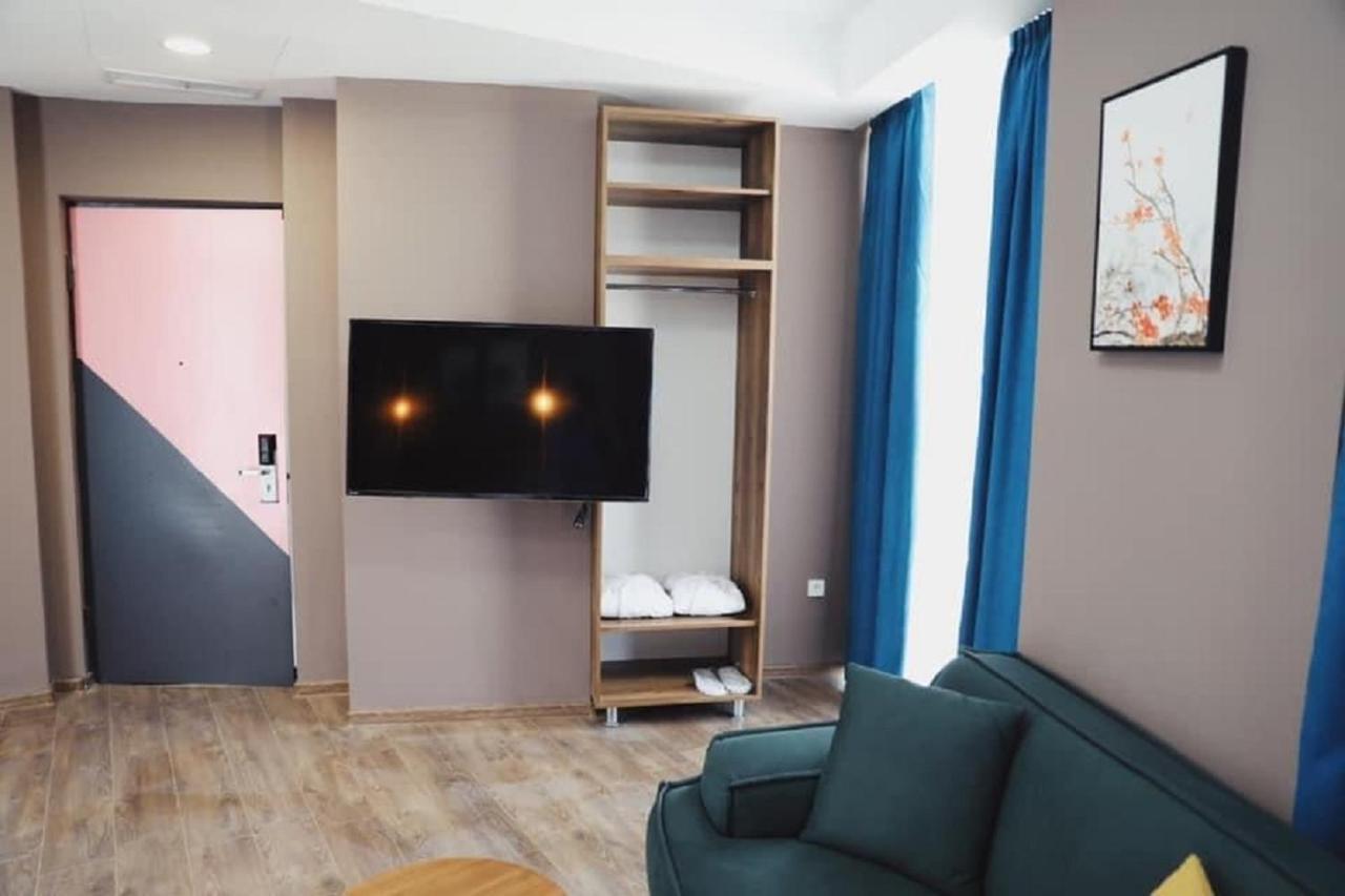 Hotel Linge ティビリシ エクステリア 写真
