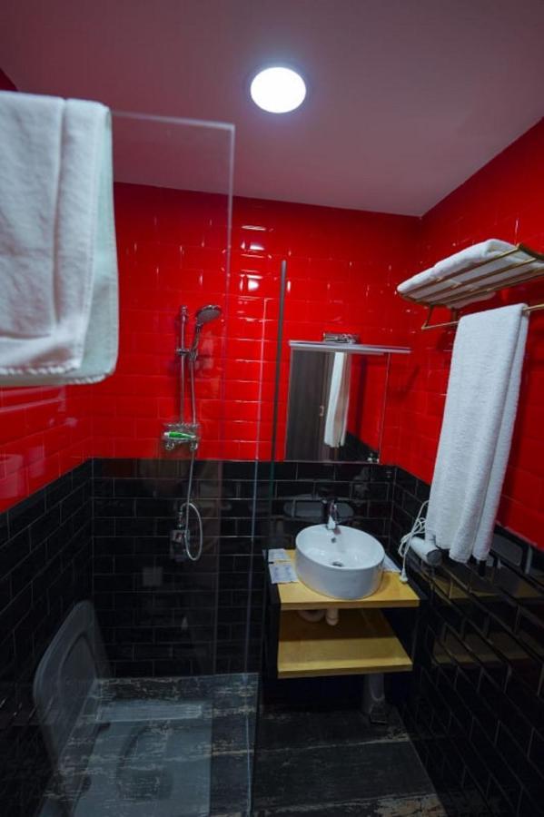 Hotel Linge ティビリシ エクステリア 写真