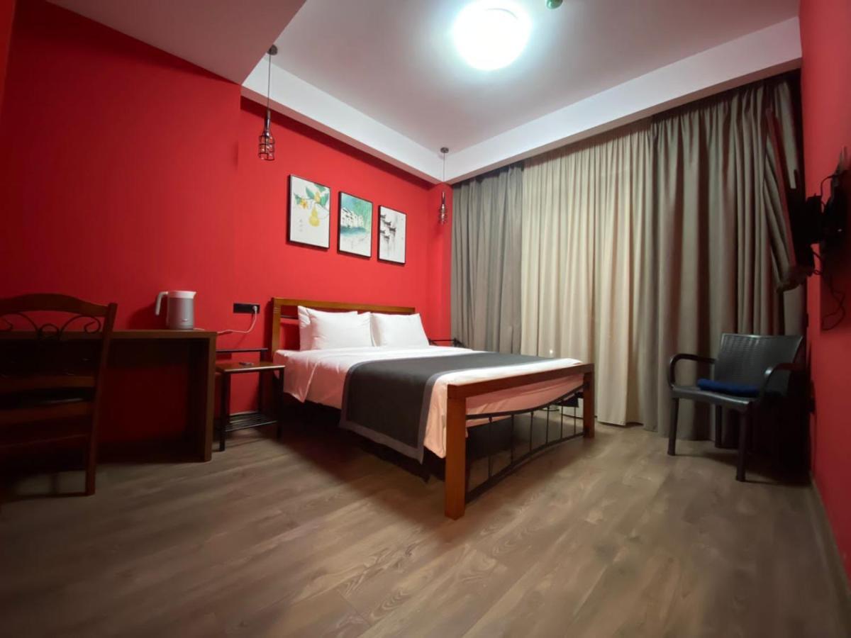 Hotel Linge ティビリシ エクステリア 写真
